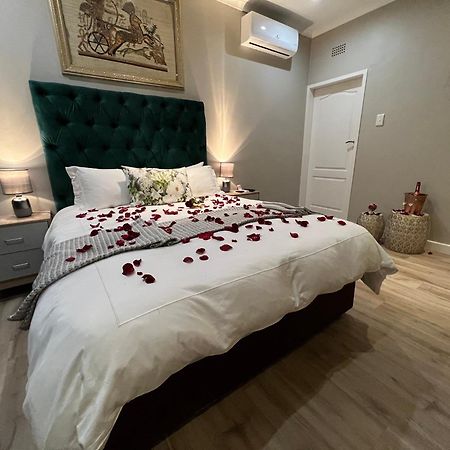 Le'Ciara Luxury Guest House 요하네스버그 외부 사진