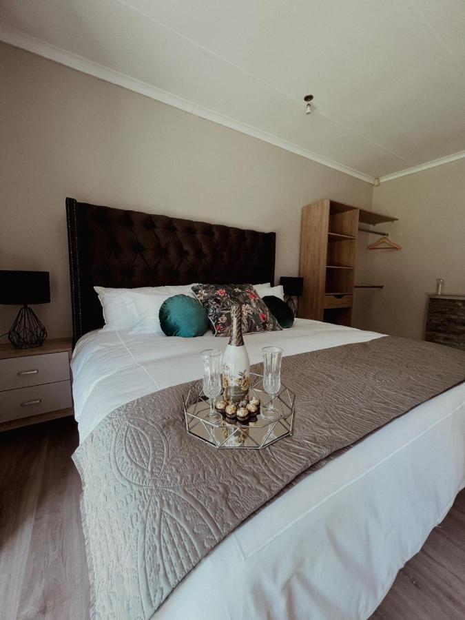 Le'Ciara Luxury Guest House 요하네스버그 외부 사진